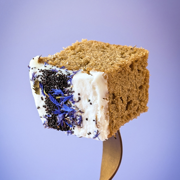 Chai & Vanilla Traycake - Image 3
