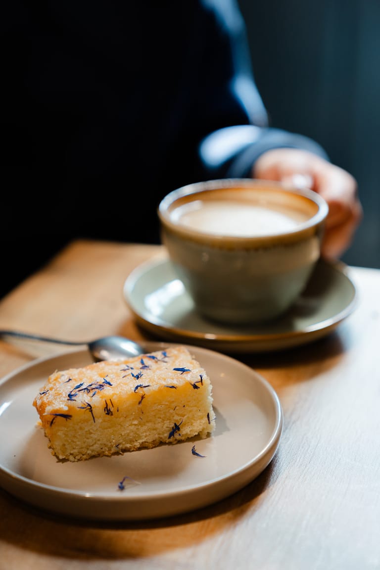 Cakes made to Stand out on the counter